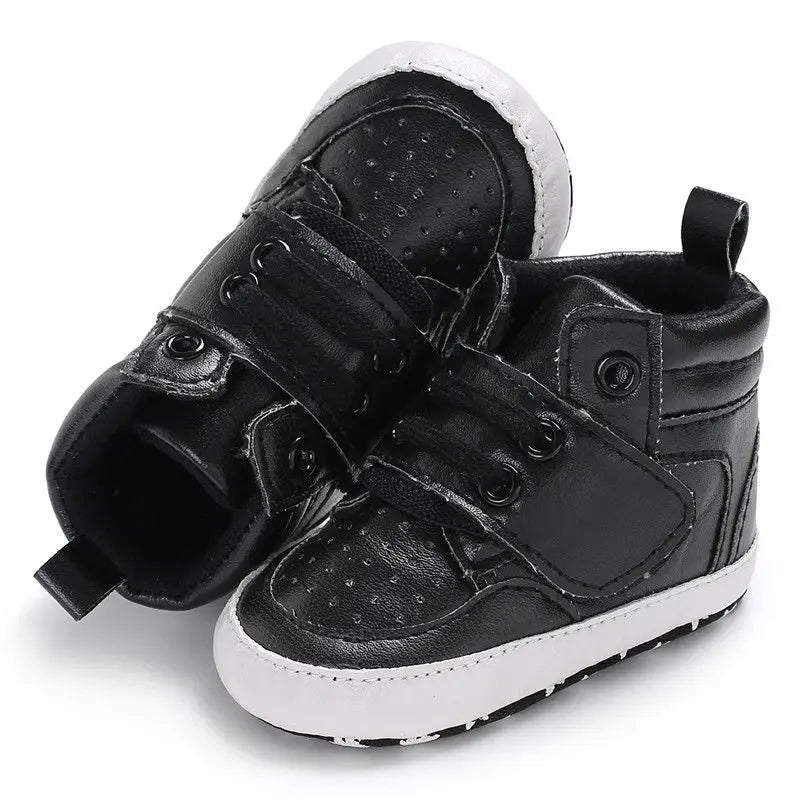 Bottines bébé 0-18 mois – Parfaites pour garder les petits pieds au chaud.